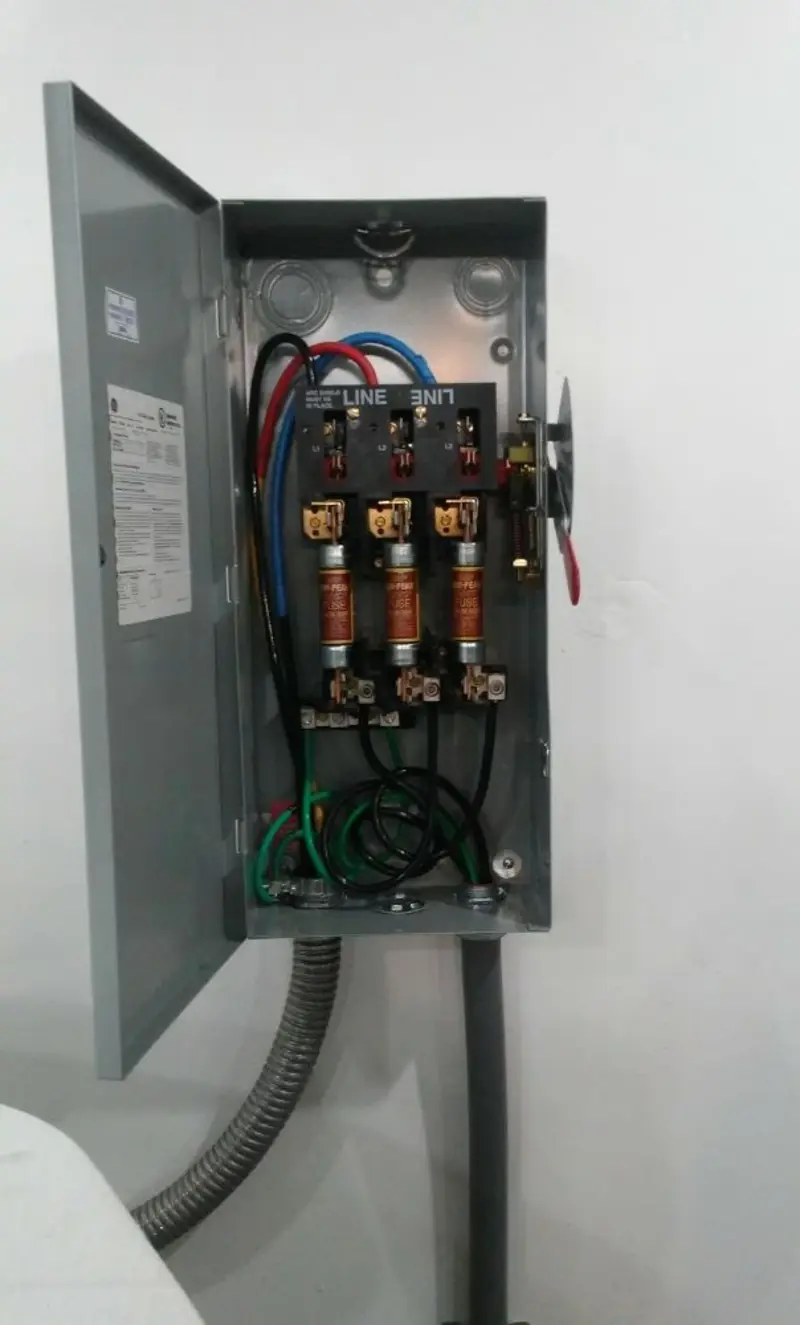 Three-phase disconnect switch installed for Smoke Detector Installation in Middleburg Heights